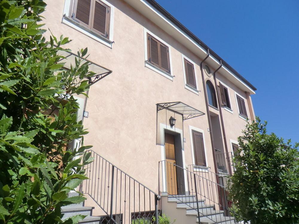 Il Casaletto Dei Ludi Aparthotel Aranova Exteriör bild