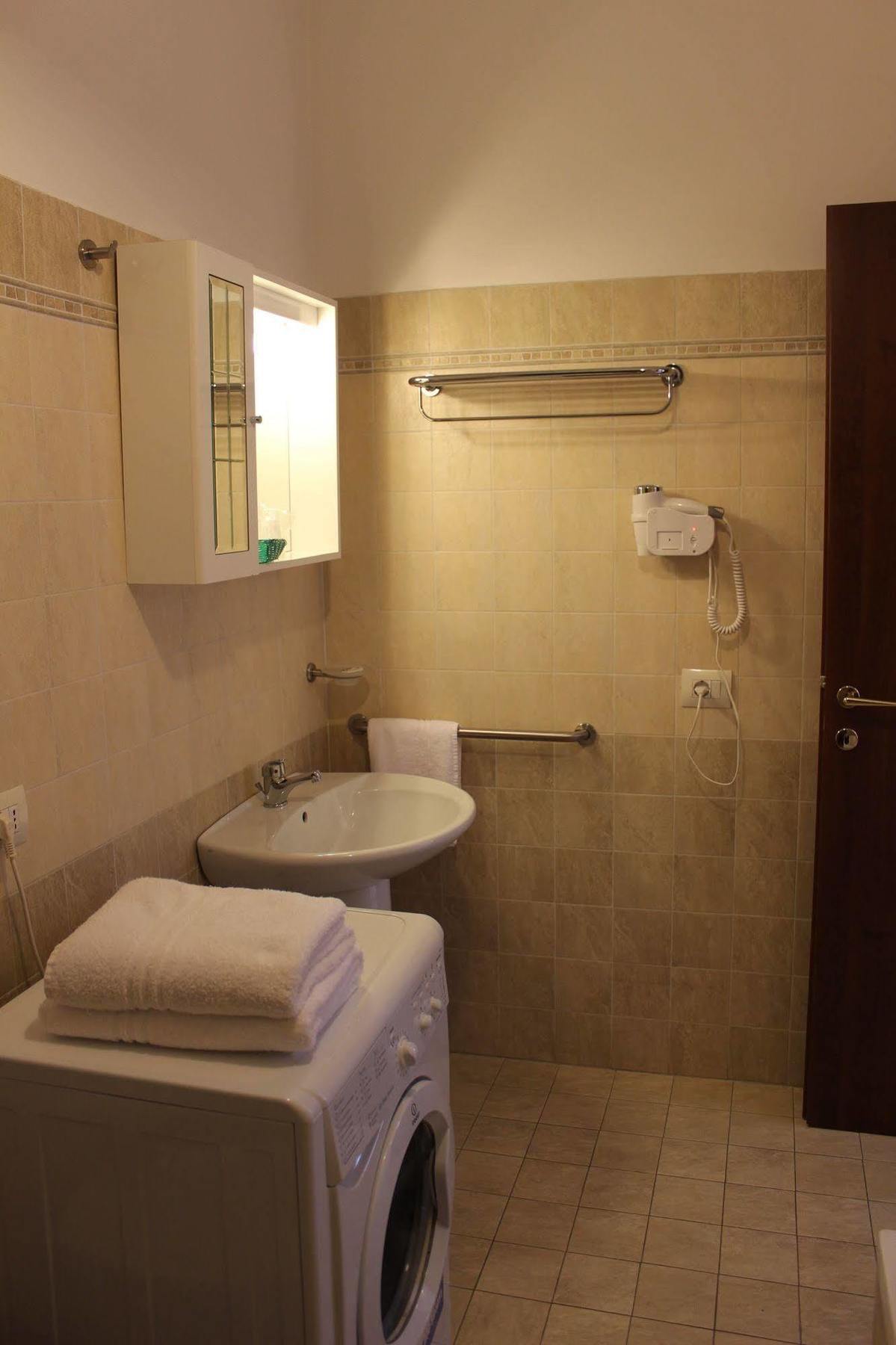 Il Casaletto Dei Ludi Aparthotel Aranova Exteriör bild